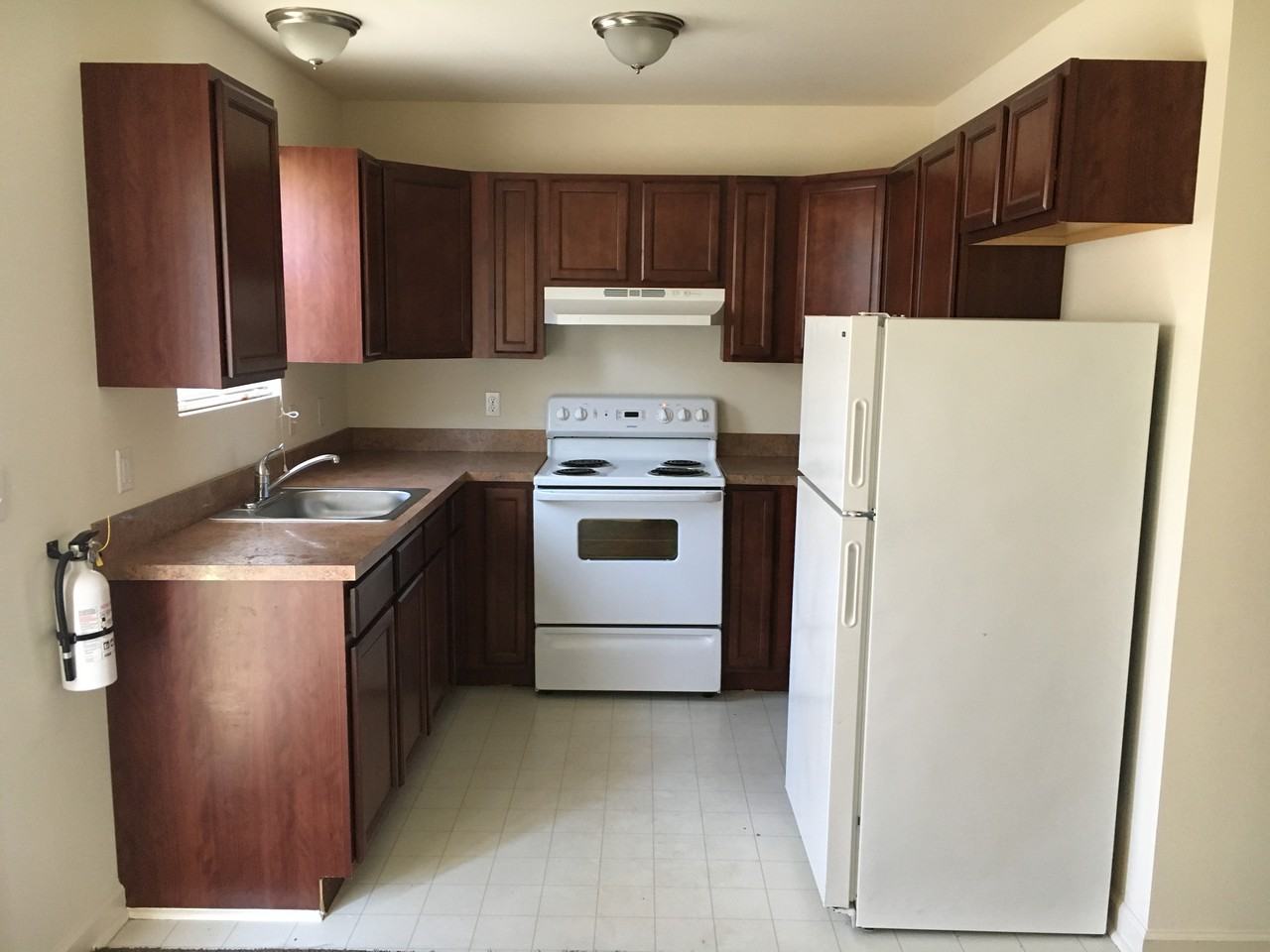 3 Lake Ave - Photo 3 of 6