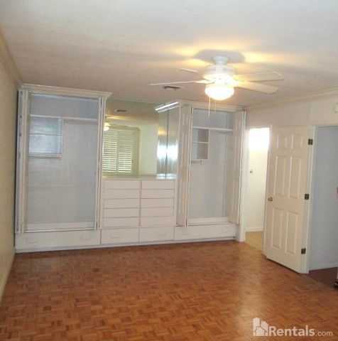 3916 Waymore Dr - Photo 3 of 10