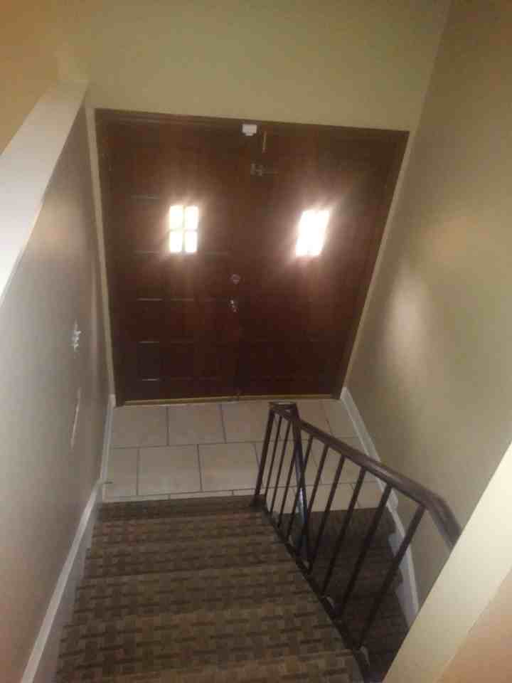 11614 Greenwood Rd - Photo 3 of 10