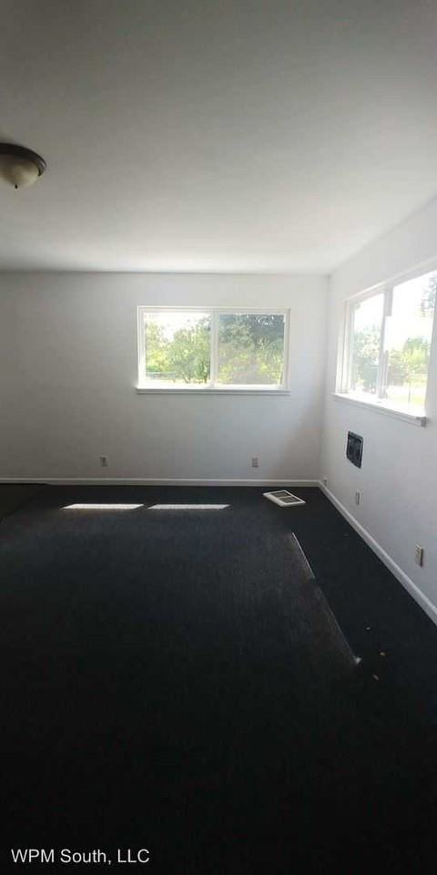 9116 230th Ave E - Photo 3 of 10