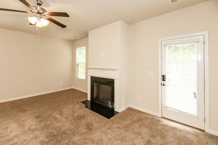 385 Lossie Ln - Photo 2 of 15