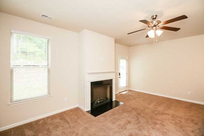 385 Lossie Ln - Photo 3 of 15