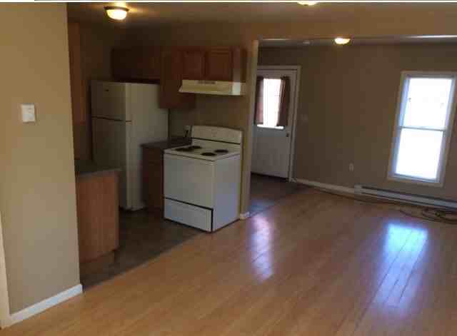 409 Maple Drive #2 - Photo 3 of 9