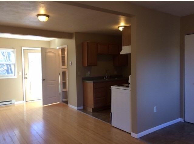 409 Maple Drive #2 - Photo 2 of 9