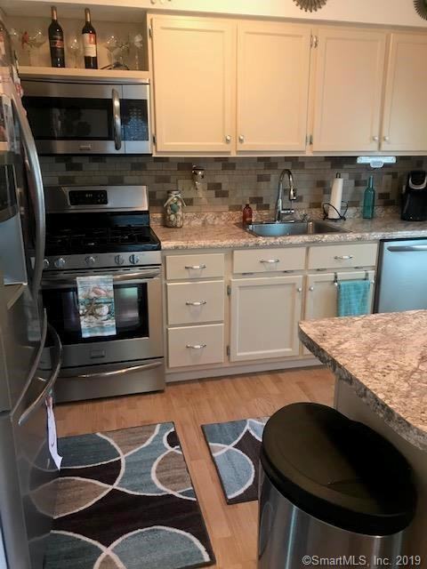 13 Riverview Dr - Photo 3 of 14