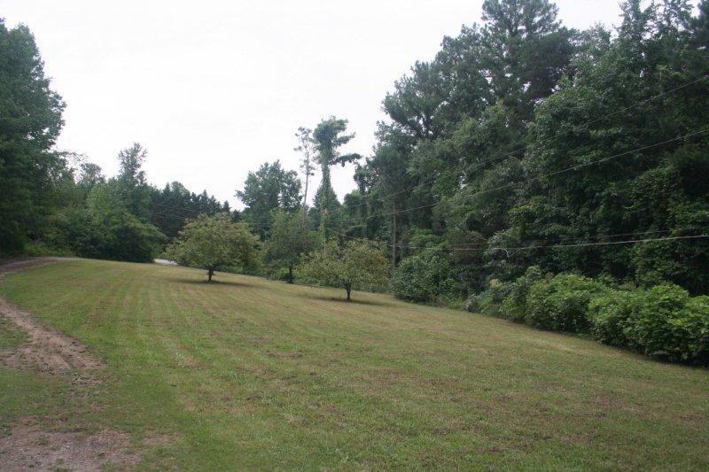 107 Shannon Dr - Photo 2 of 36