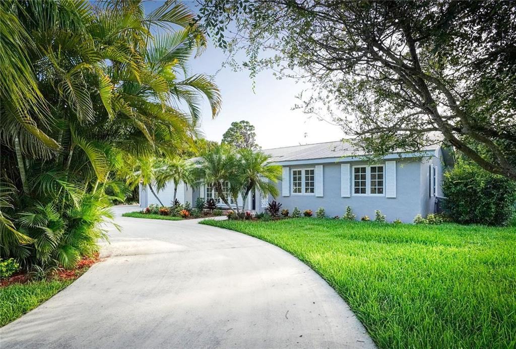 1354 NW Spruce Ridge Dr - Photo 3 of 47