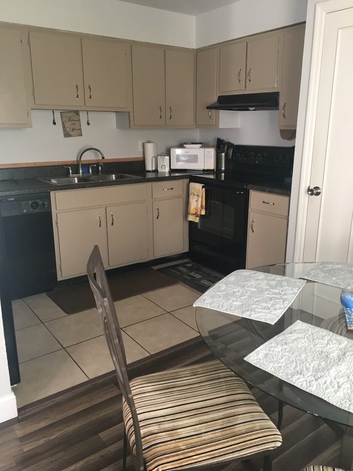5132 Beach Drive Southeast - Photo 3 of 12