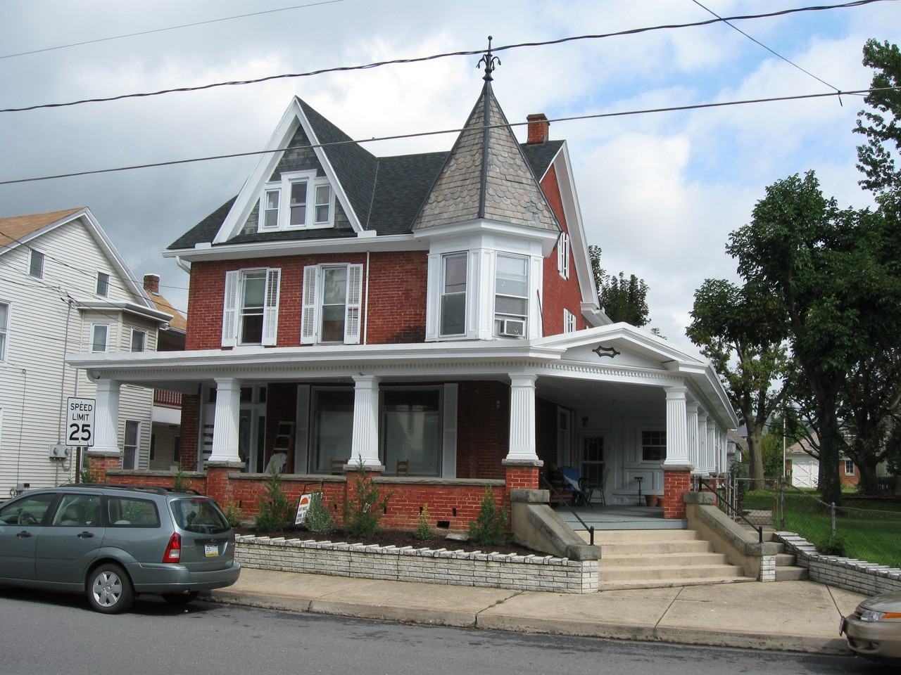 235 W. Second St. 1, Waynesboro, PA 17268 2 Bedroom Apartment for