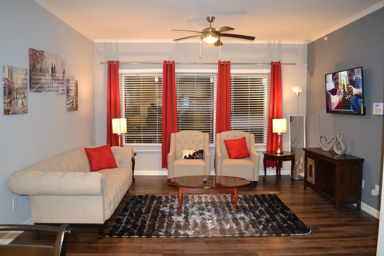 2604 Avenue K - Photo 4 of 26