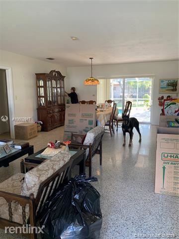 8942 SW 16th St - Photo 3 of 6