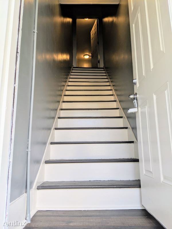 427 Queen St #2nd Floor - Photo 2 of 50