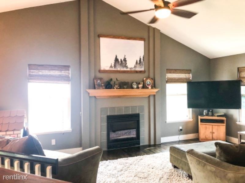 621 Brewer Dr - Photo 2 of 14