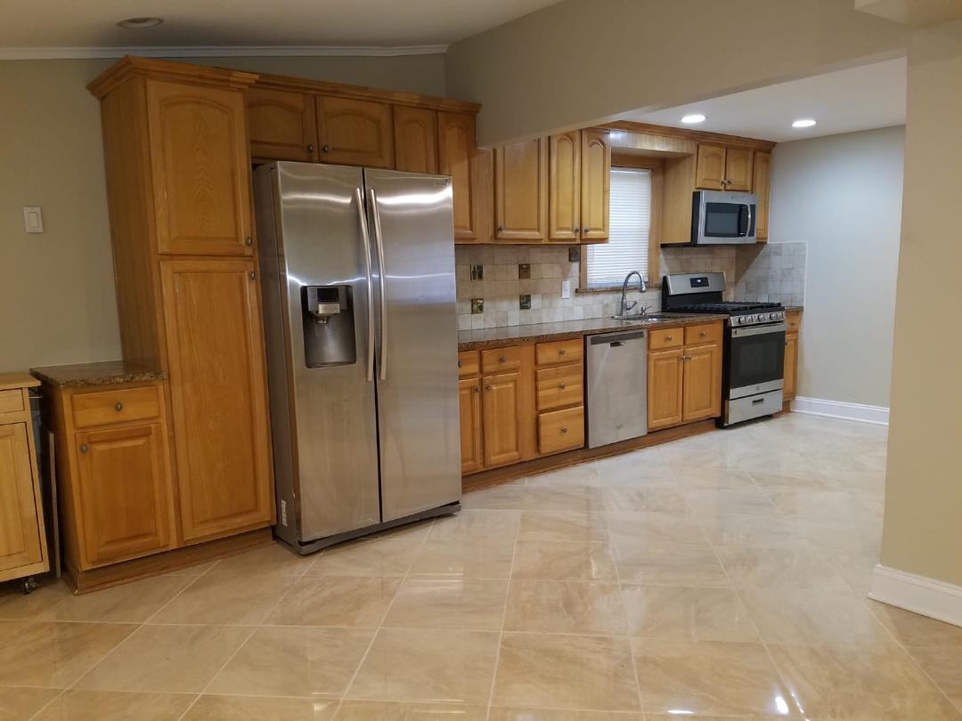 180 S Springfield Ave - Photo 2 of 31