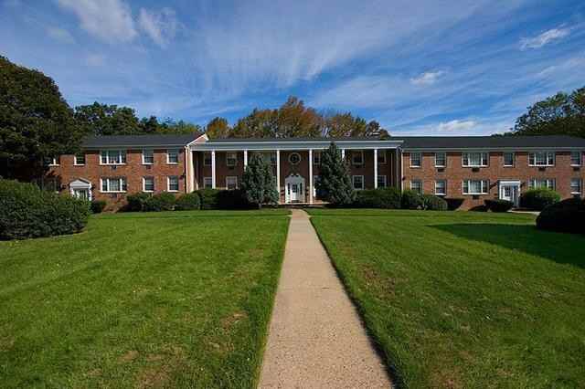 Hamilton House - Photo 3 of 5