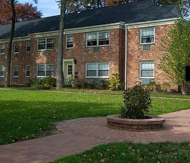 Jefferson House - Photo 3 of 7