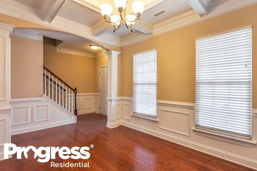 88 Standing Oaks Ln - Photo 2 of 17