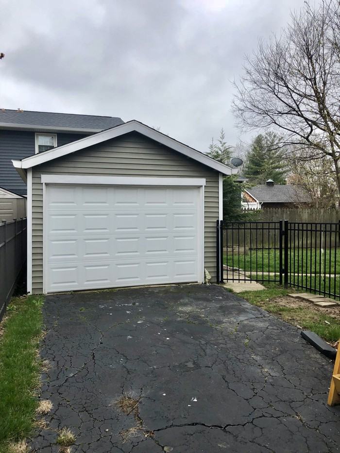 7039 Rembold Avenue - Photo 3 of 18