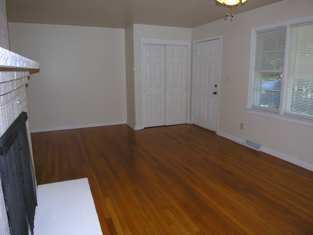 17 Winston Place - Photo 3 of 16