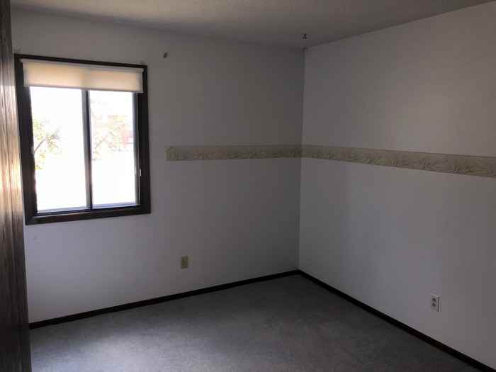 701 S R St #6 - Photo 3 of 7