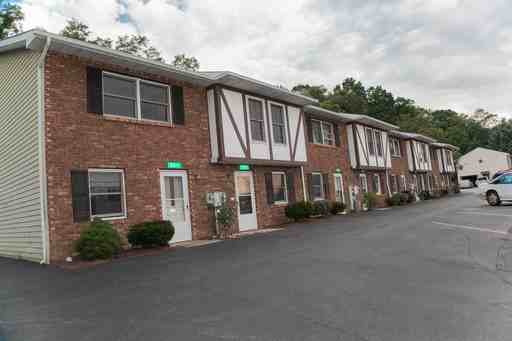 379 Grape St #08 - Photo 2 of 4