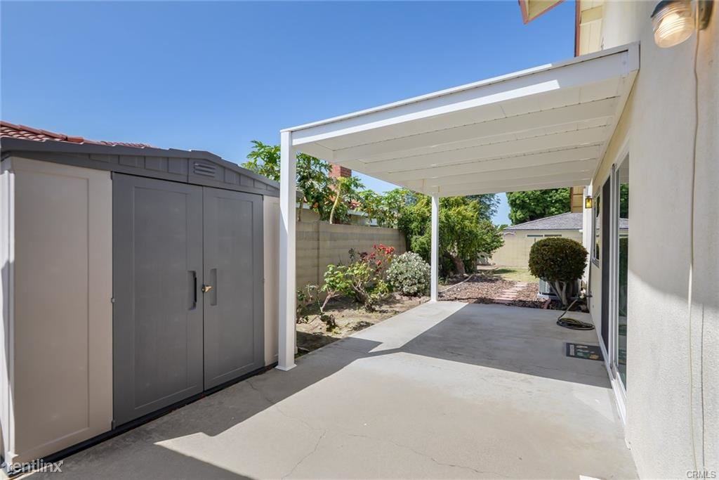 17665 San Francisco St - Photo 3 of 40