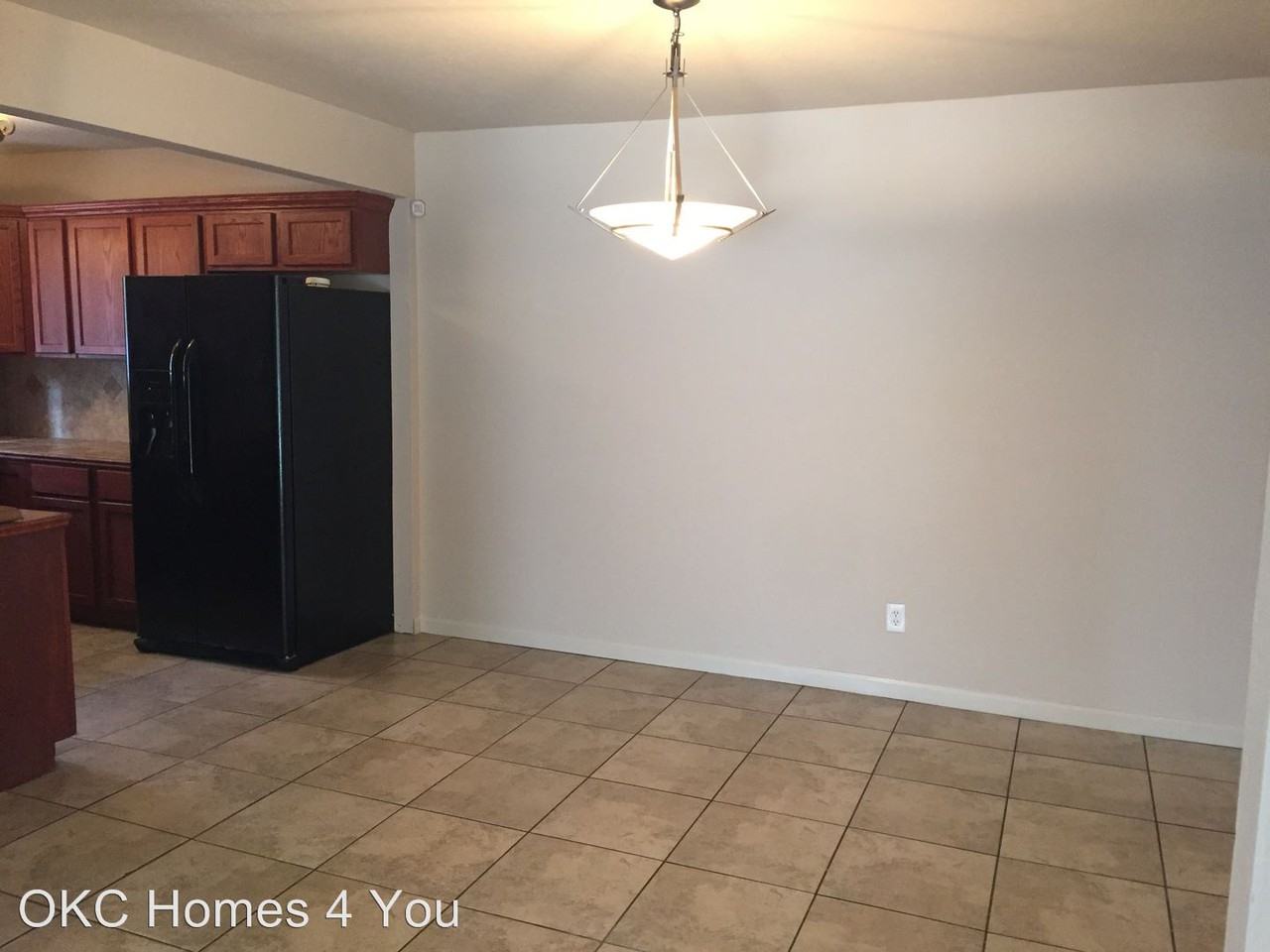 3321 NW 24th St - Photo 3 of 14