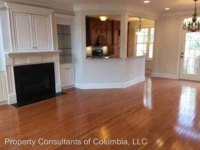 107 Royal Palm Blvd - Photo 3 of 20