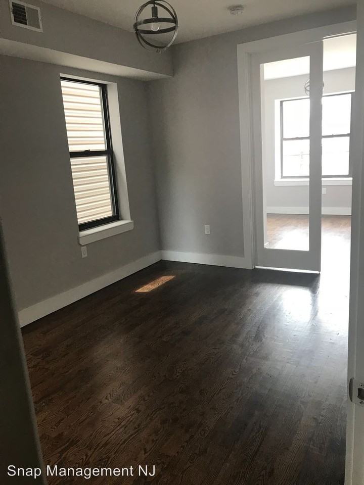 Avenue Jersey City - Photo 3 of 22