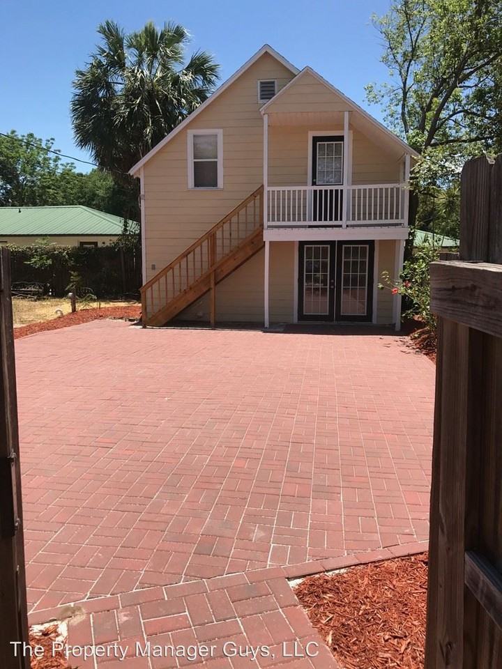 312 Osceola Avenue - Photo 3 of 4