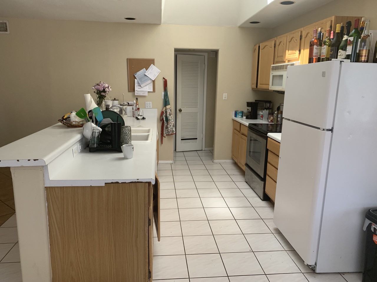 2543 E Huntington Dr - Photo 2 of 10