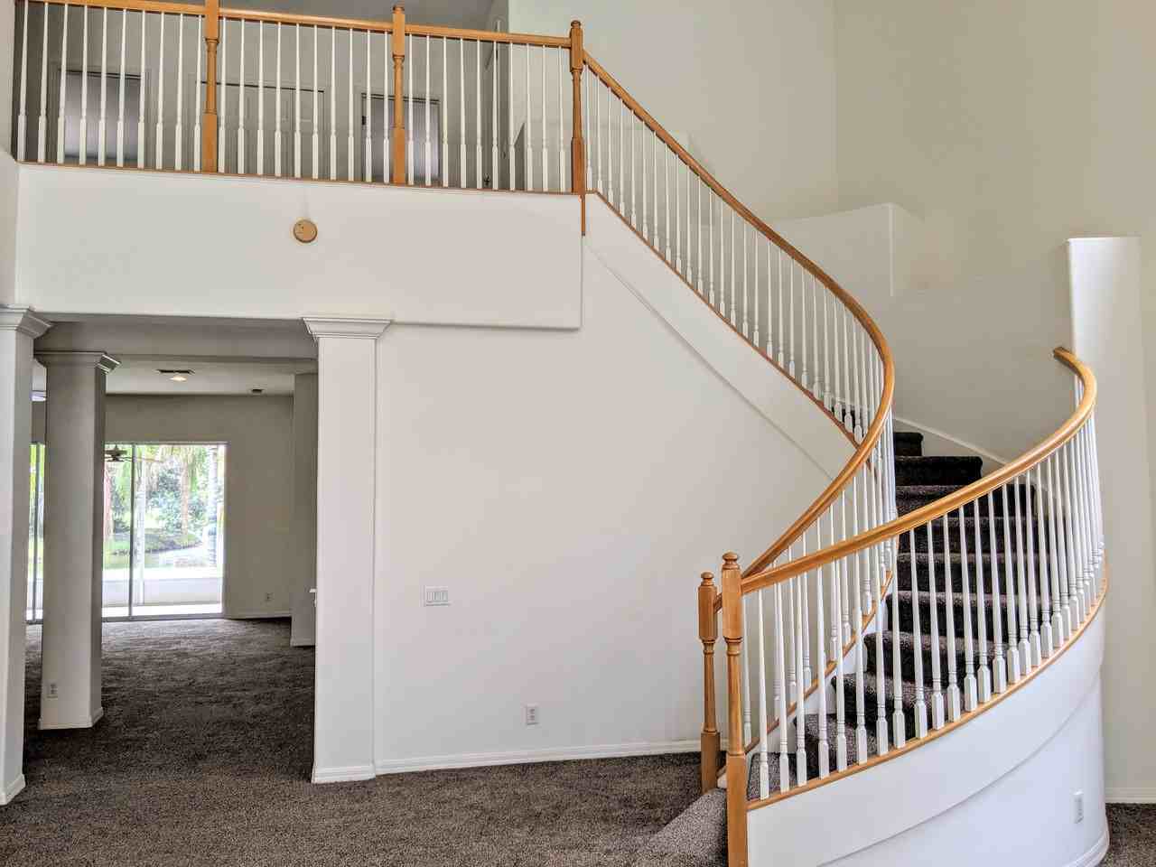 10110 Evergreen Hill Dr - Photo 2 of 15