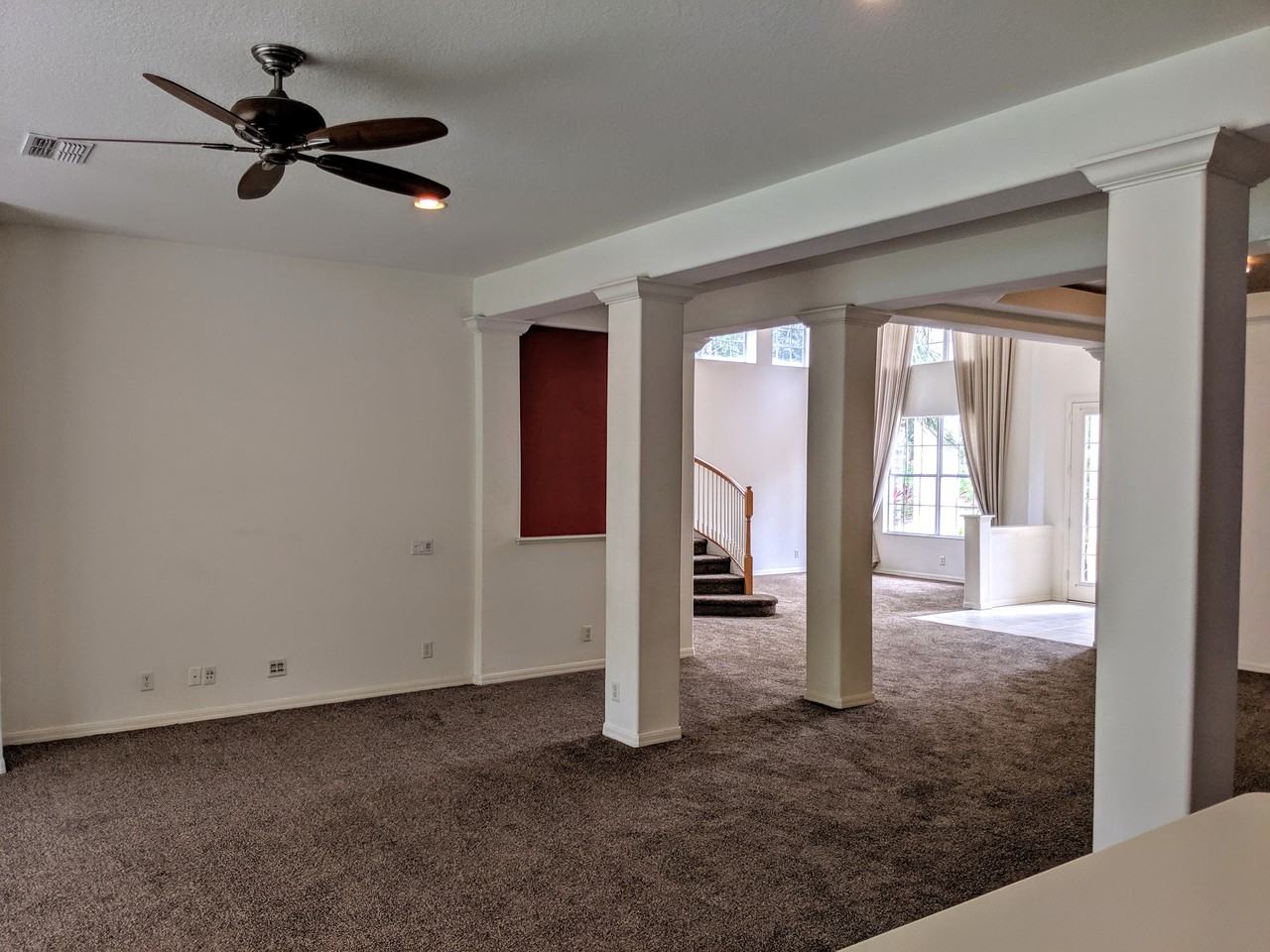 10110 Evergreen Hill Dr - Photo 3 of 15