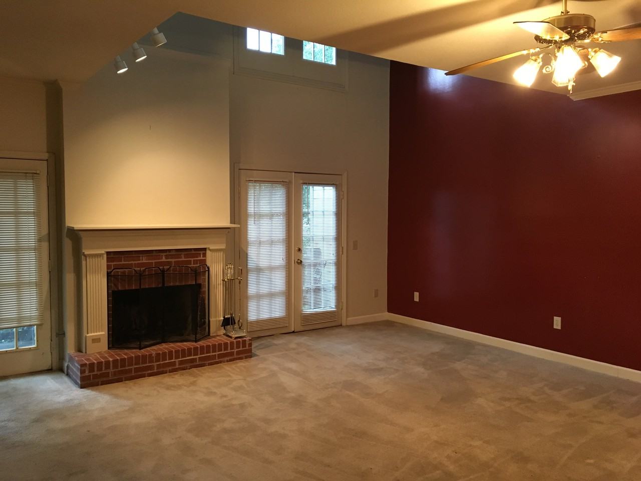 1326 Roxbury Ct - Photo 7 of 34