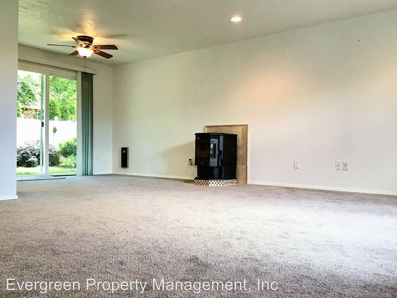 1890 SE Palmblad Rd - Photo 2 of 20