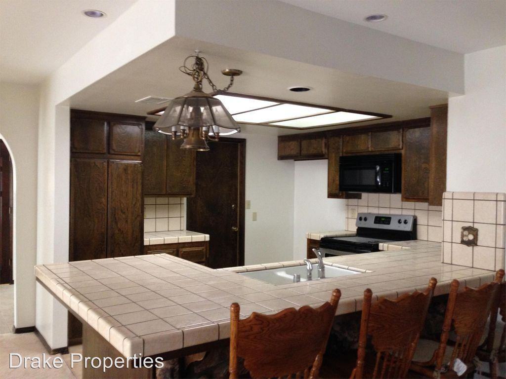 14120 Laurel Dr - Photo 3 of 8