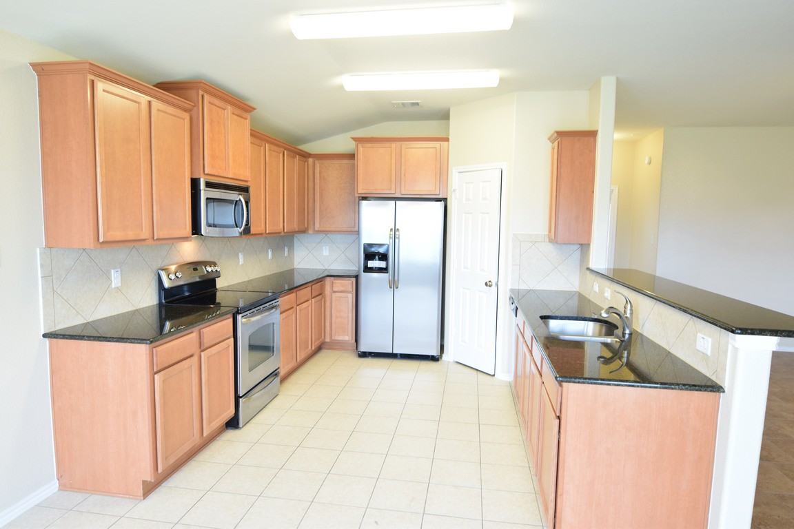 4911 Bridgewood Dr - Photo 7 of 22