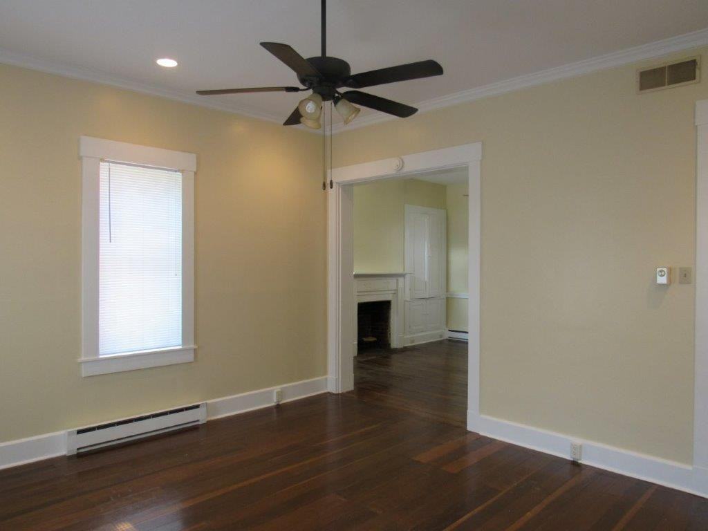 220 S 4th St - Photo 3 of 22