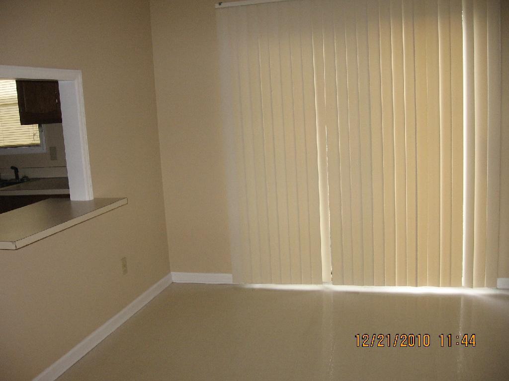 255 N 3Rd St - Photo 3 of 5