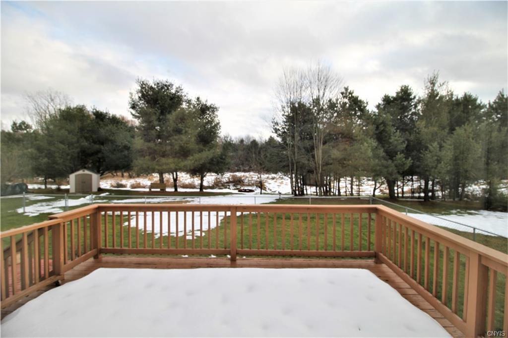 25454 Stewart Dr - Photo 3 of 25