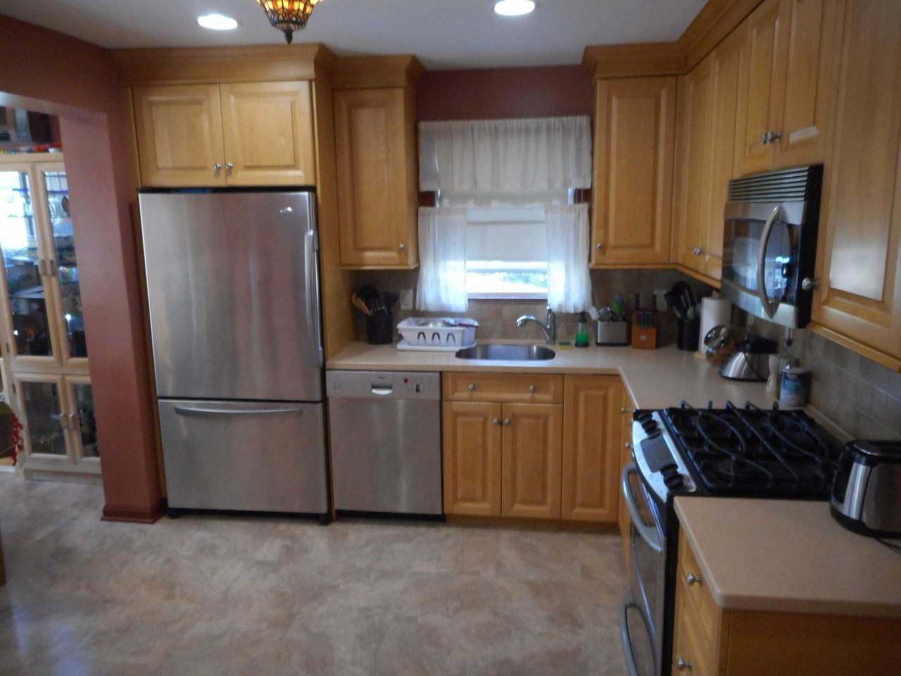 192 Maplewood Ave #1st Flr - Photo 3 of 15