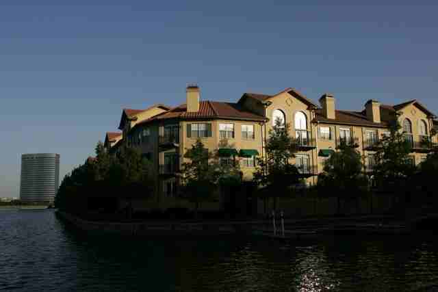 The Shores at Las Colinas - Photo 2 of 18