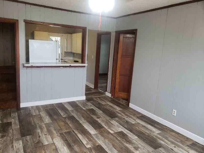 315 220th Street - Photo 3 of 6