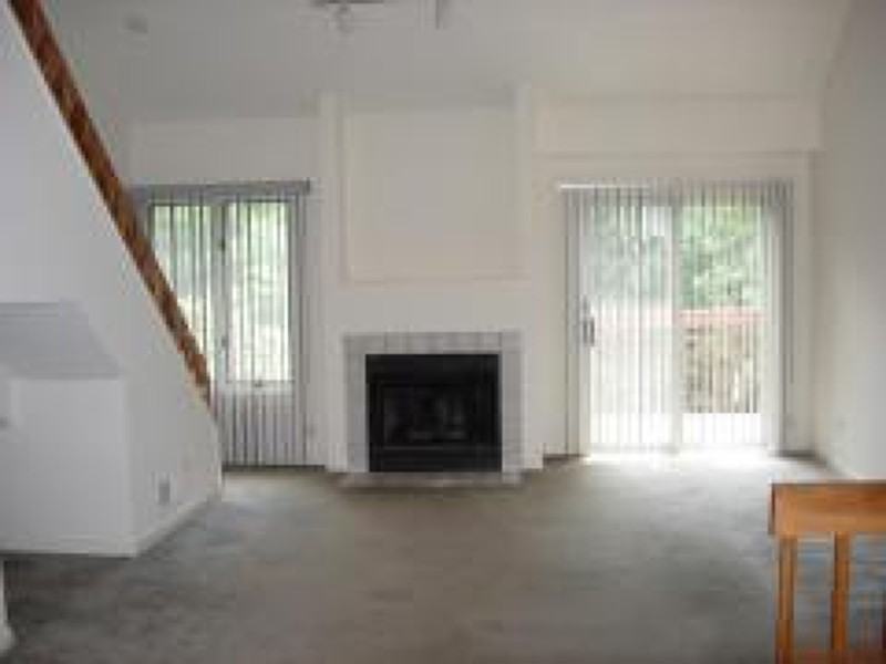 13 Davenports Mill Ct - Photo 3 of 9
