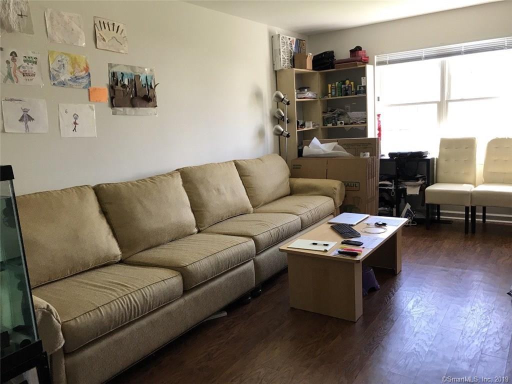 17 Mettler St - Photo 3 of 12