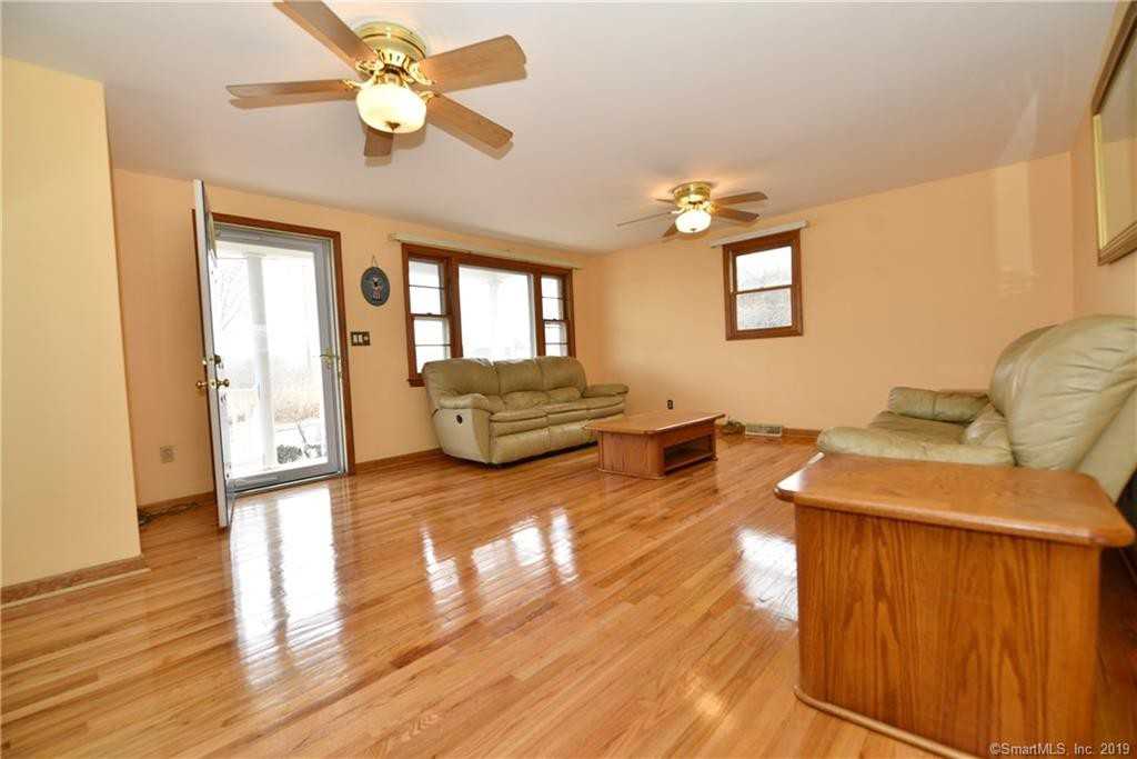 16 Williams Rd - Photo 3 of 36