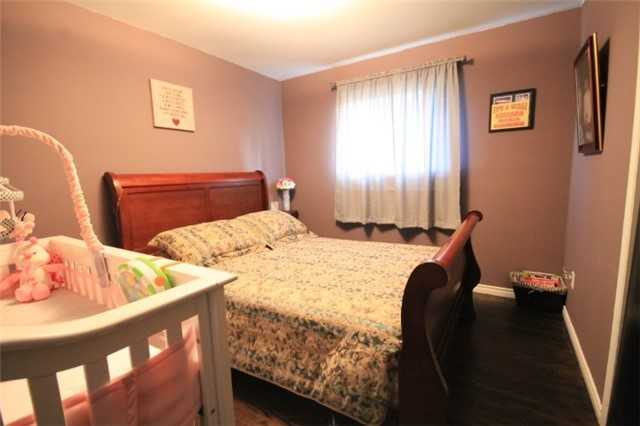 277 Royal Salisbury Way - Photo 3 of 17