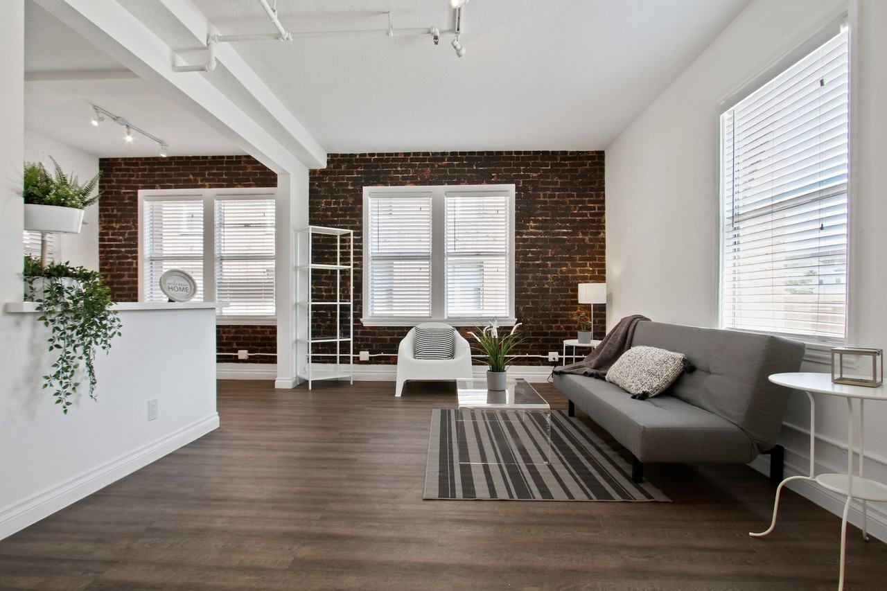 The Sinclair LA - Photo 2 of 28