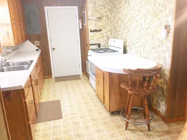 713 West 9th Street - Photo 3 of 5
