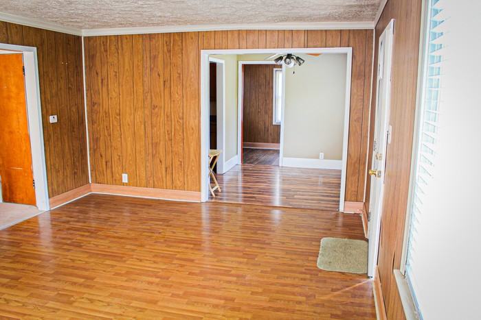 2623 W 22nd St - Photo 3 of 25